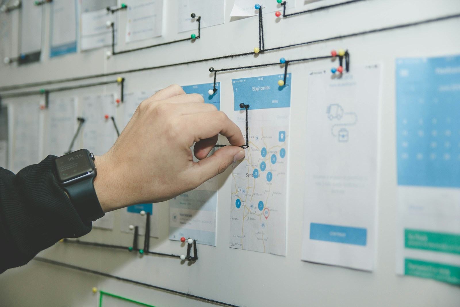 A strategist organizing research and editorial formats into a content system